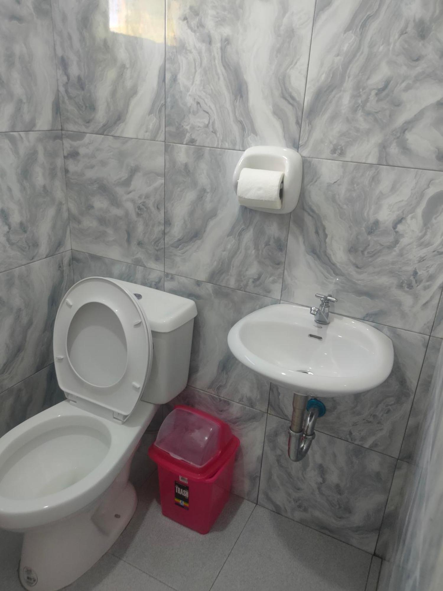 Fely'S Homestay Batuan Zimmer foto